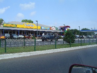 A Mobil c-store